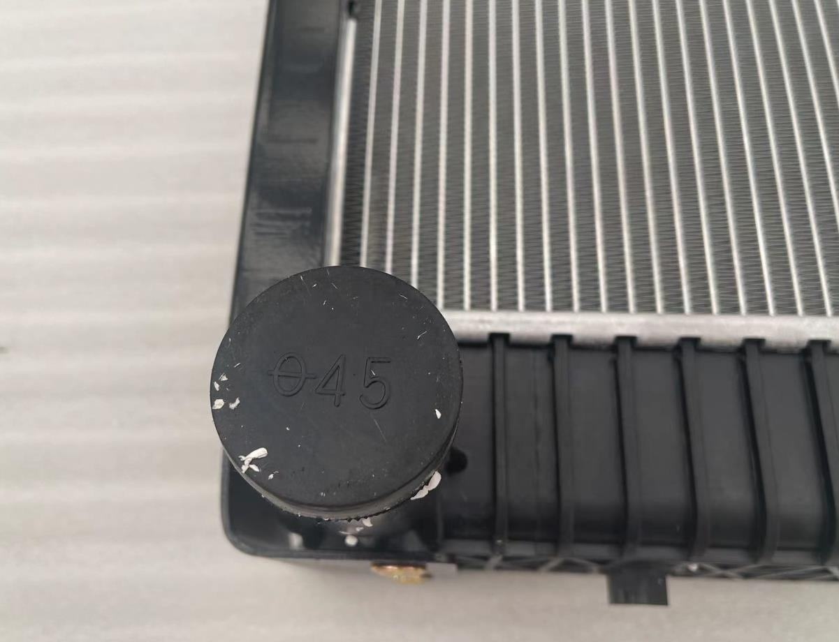 Shacman Delong F3000 Majelis Radiator Aluminium Aolong DZ9112532888 B
